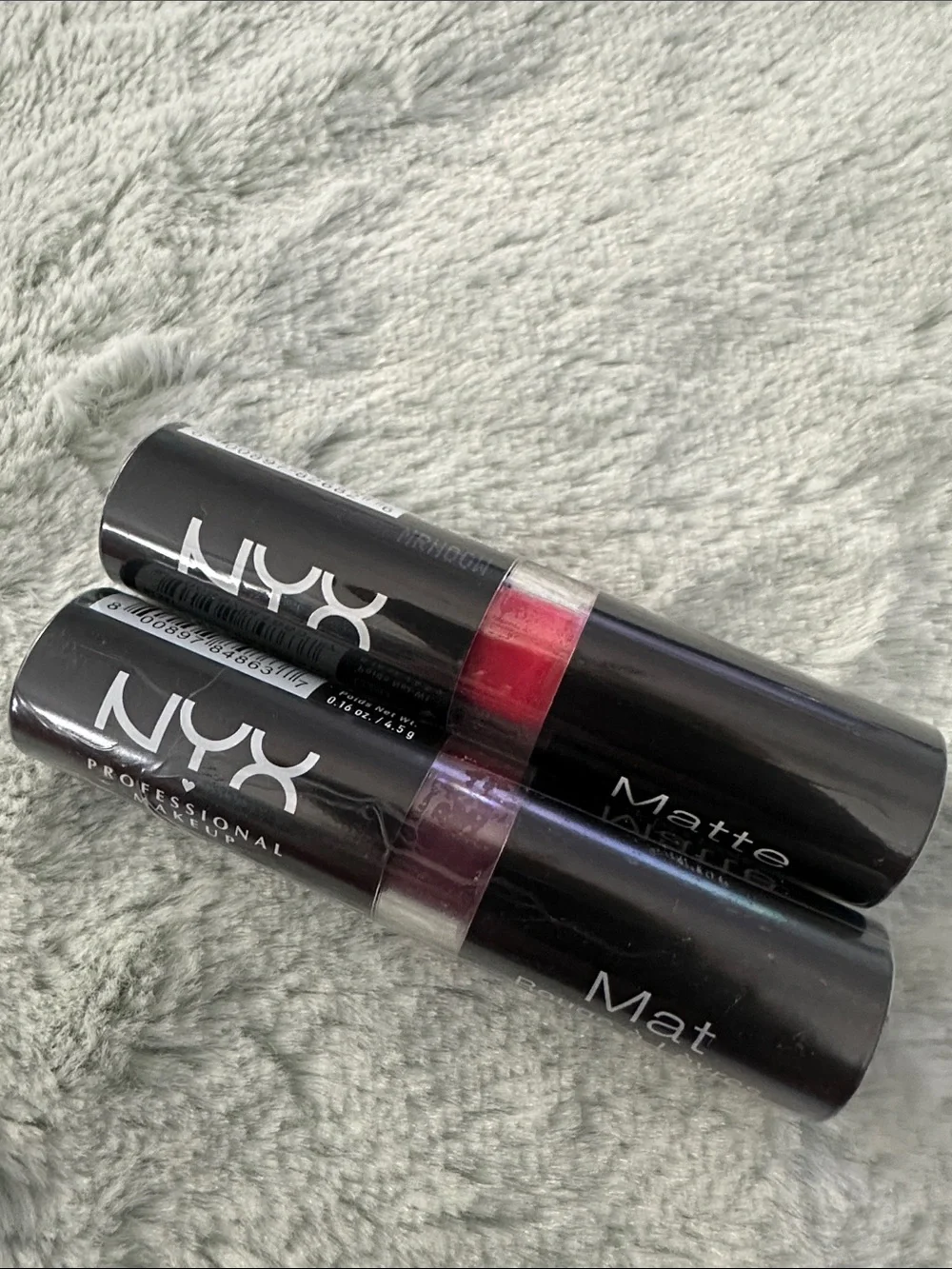 NYX Matte Lipstick Duo - Bright Red & Deep Plum